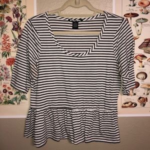 Adorable stripped crop top!